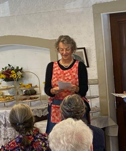 Kate Cutko reading Diana Mosher’s apron story